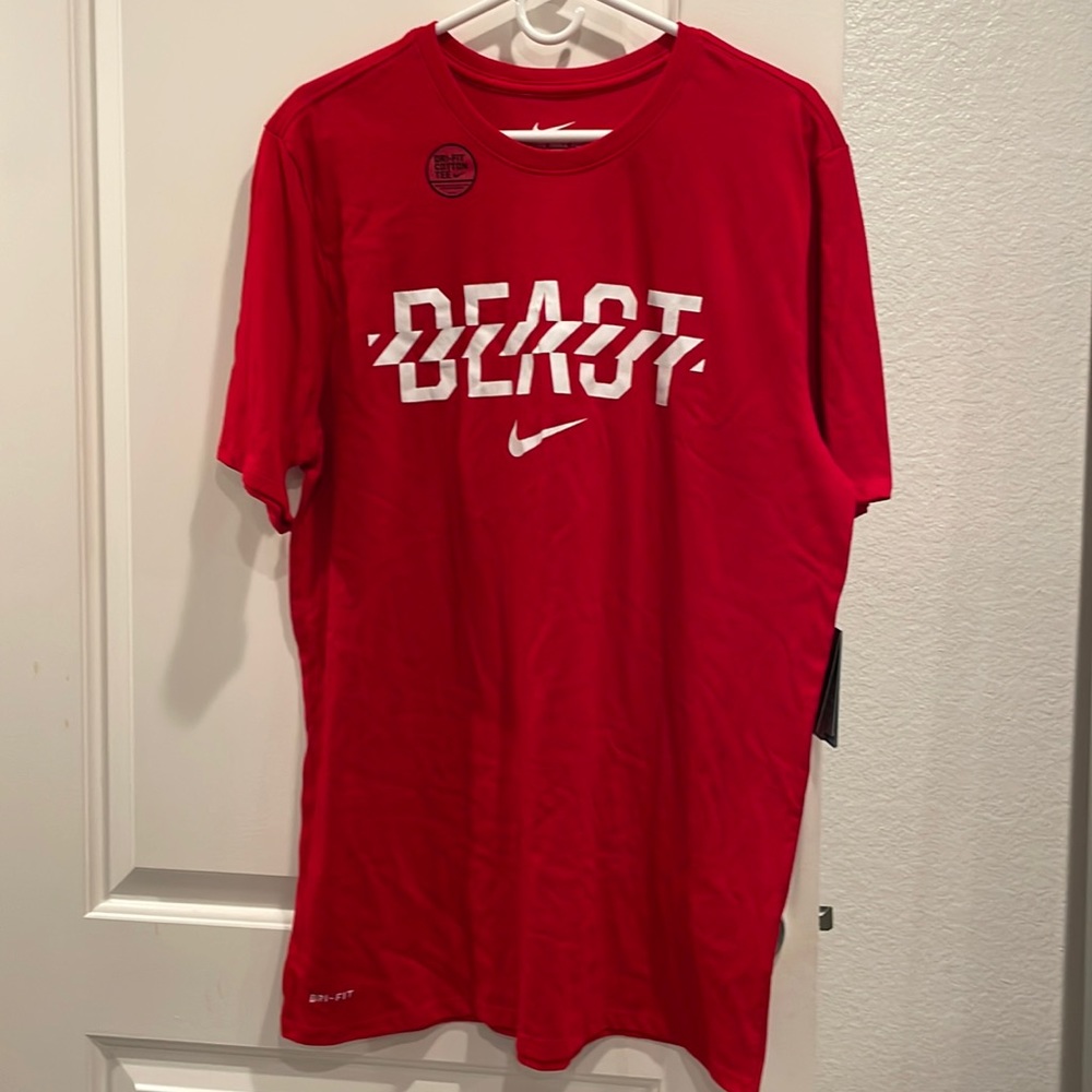 Nike Dri Fit mens Tshirt